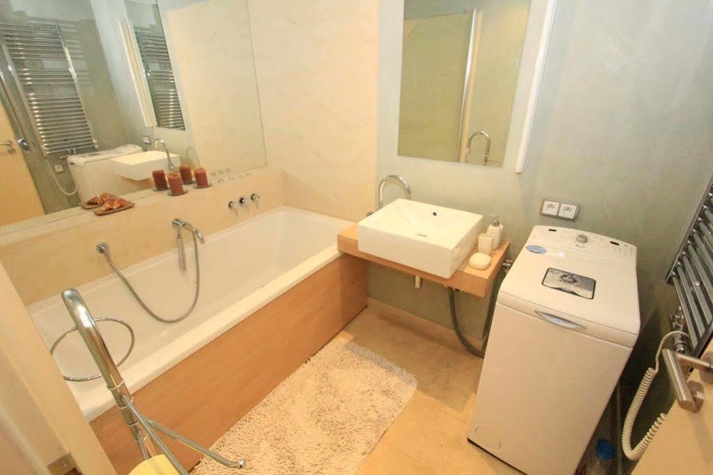 Luxury Apartment River Diamond Residence Прага Экстерьер фото