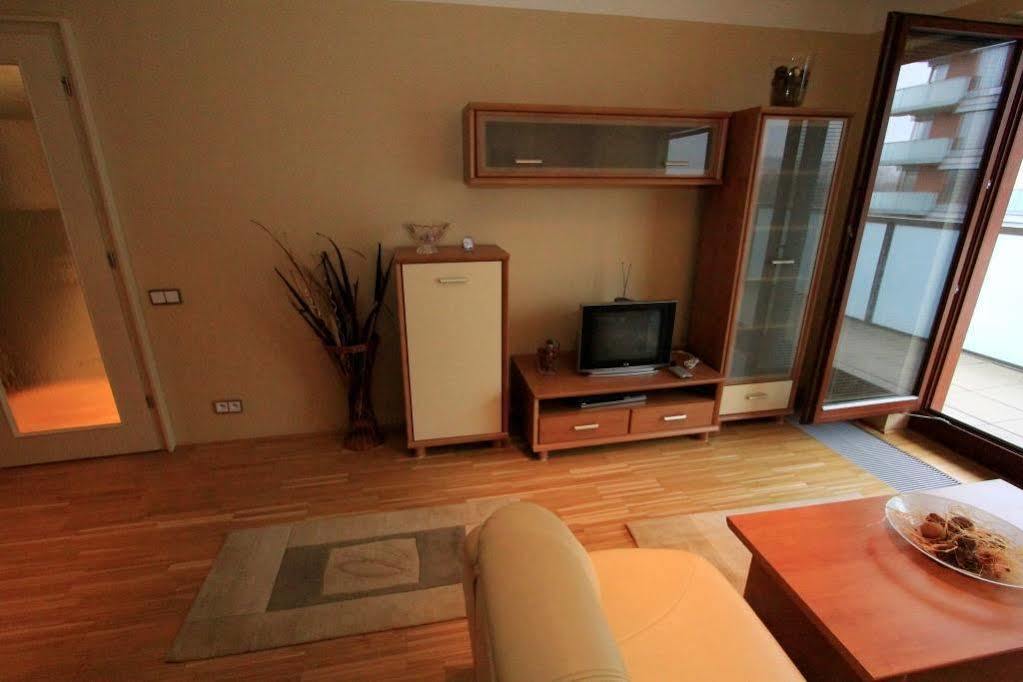 Luxury Apartment River Diamond Residence Прага Экстерьер фото