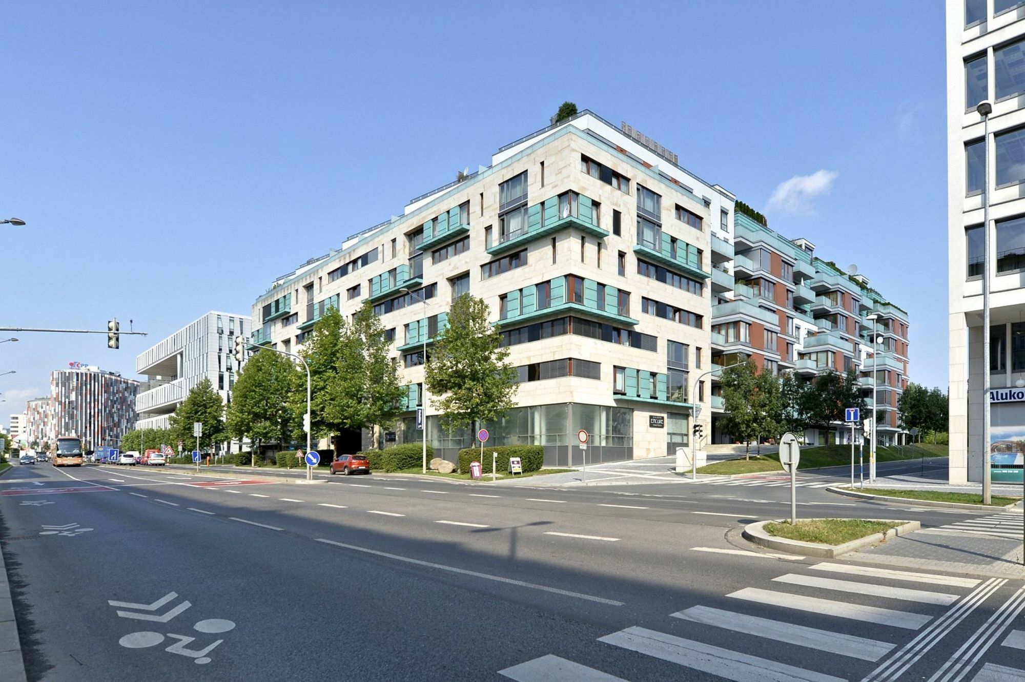 Luxury Apartment River Diamond Residence Прага Экстерьер фото